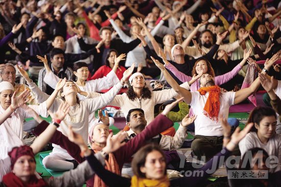 印度举行第16届国际瑜伽节1